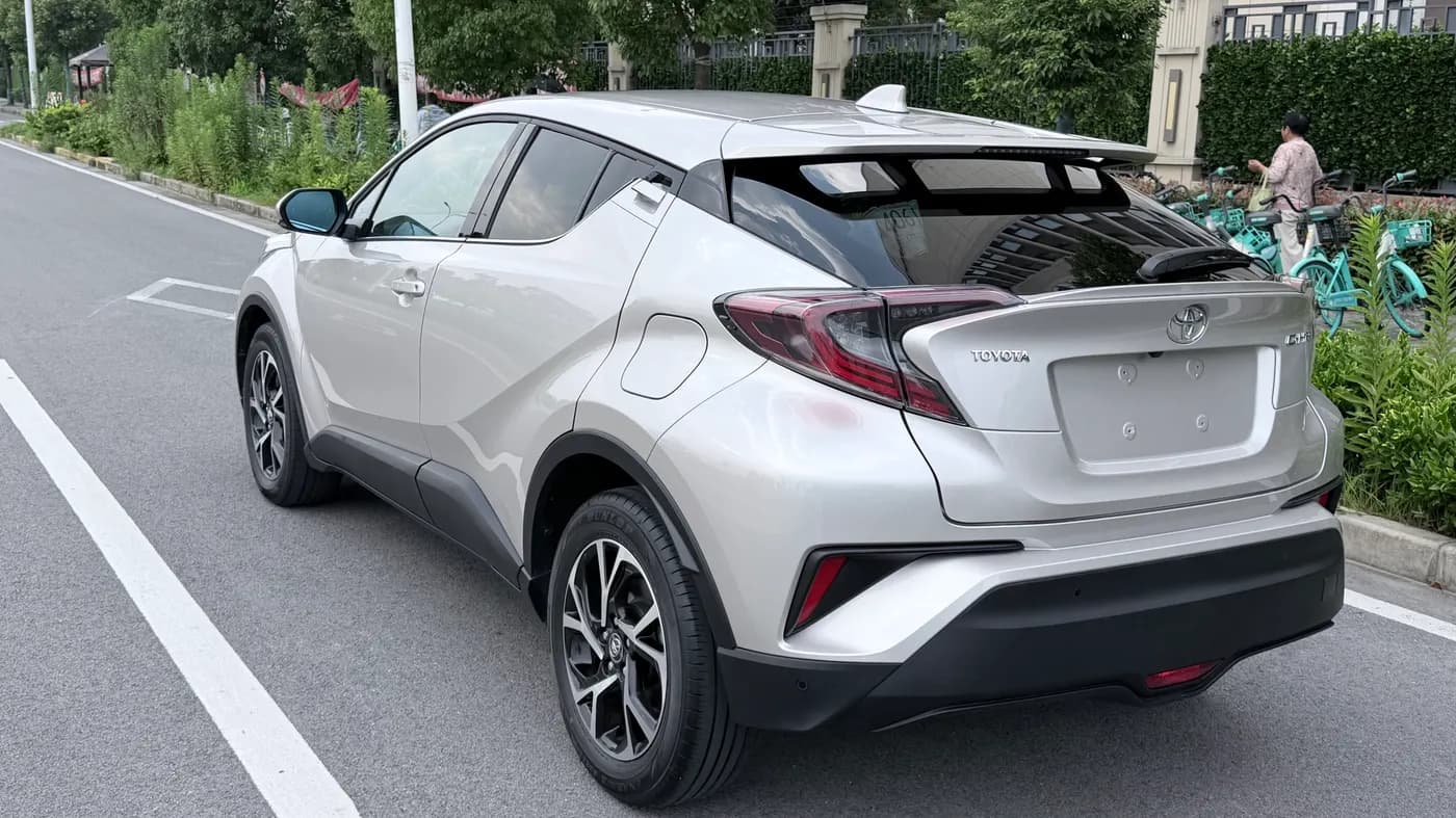 Toyota C-HR 2019 miniature 5