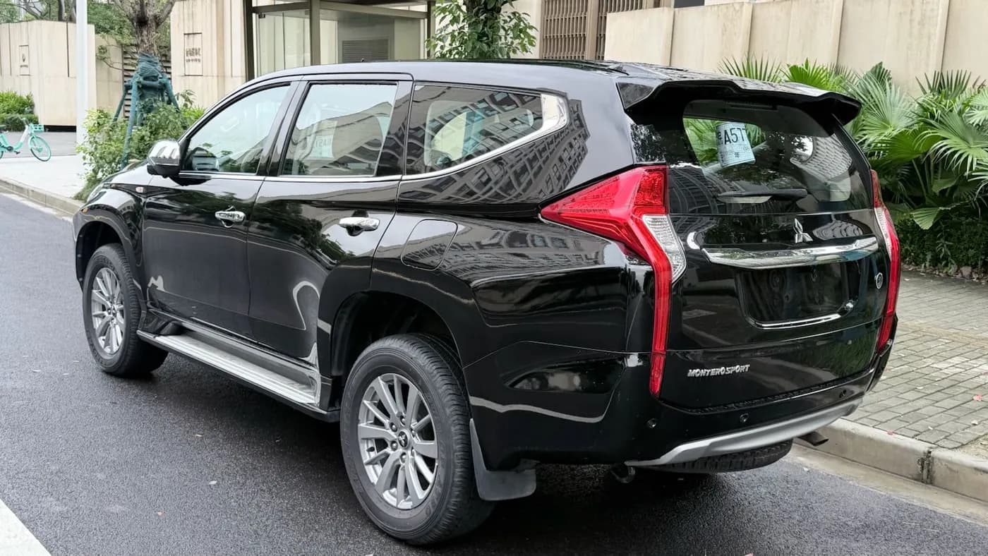 Mitsubishi MONTERO SPORT 2018 miniature 5