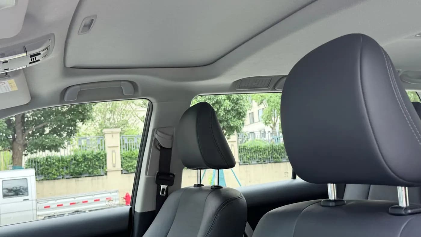 Toyota LAND CRUISER PRADO 2017 miniature 11