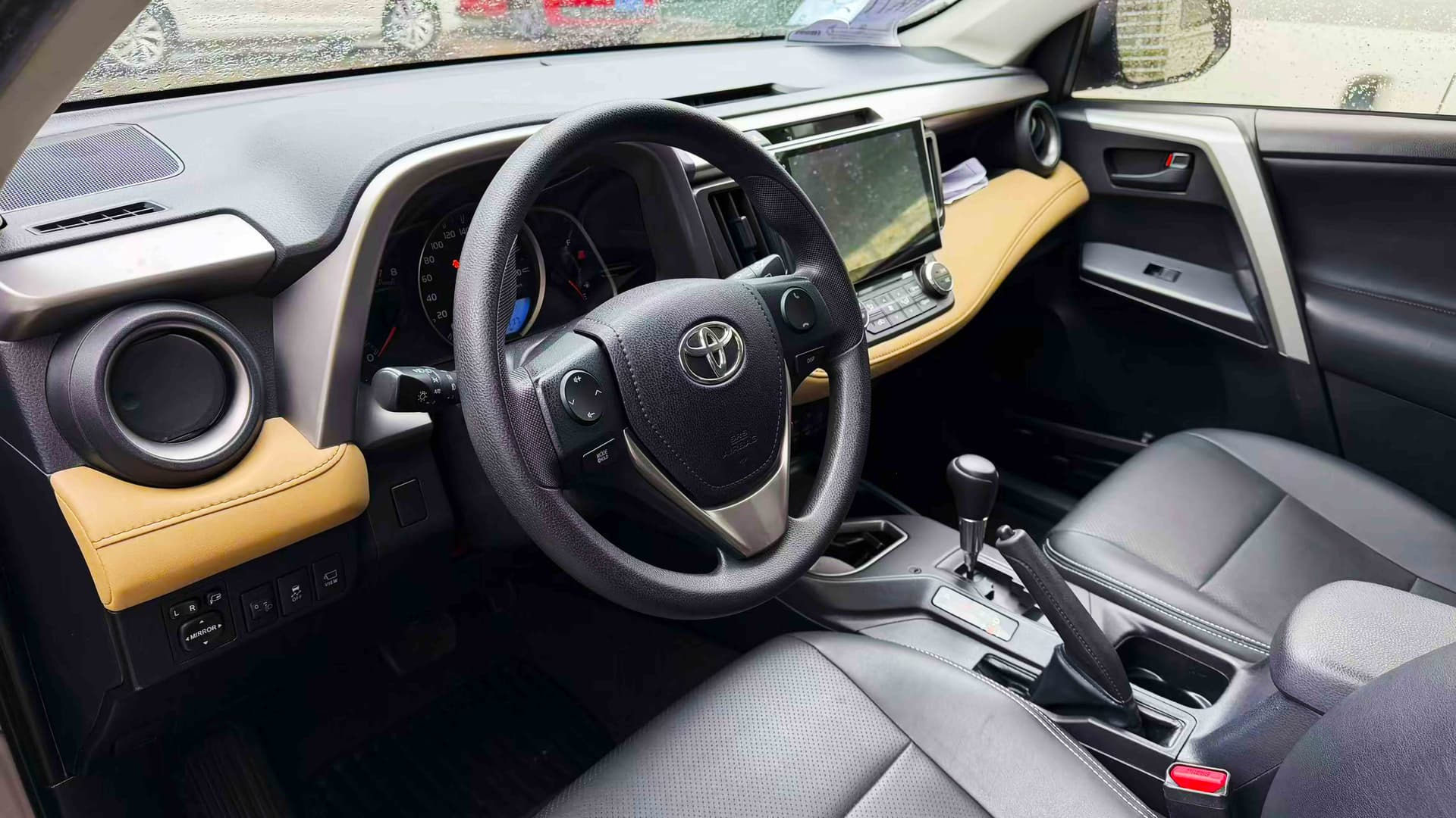 Toyota RAV4 2016 miniature 4
